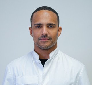 Dr. Clinton Snel