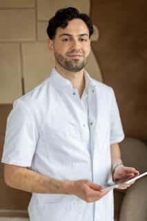 Drs. Ferhad Yurtsever